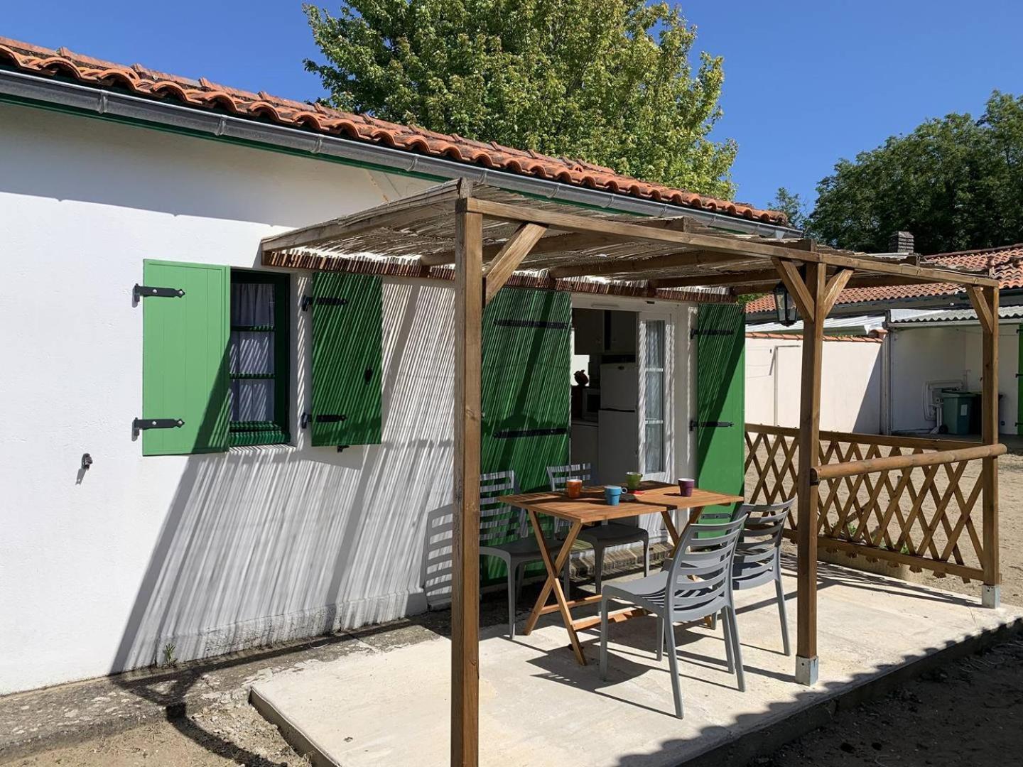 St Georges De Didonne - Agreable Petite Maison Avec Cour - 1 Chambre Saint-Georges-de-Didonne Εξωτερικό φωτογραφία